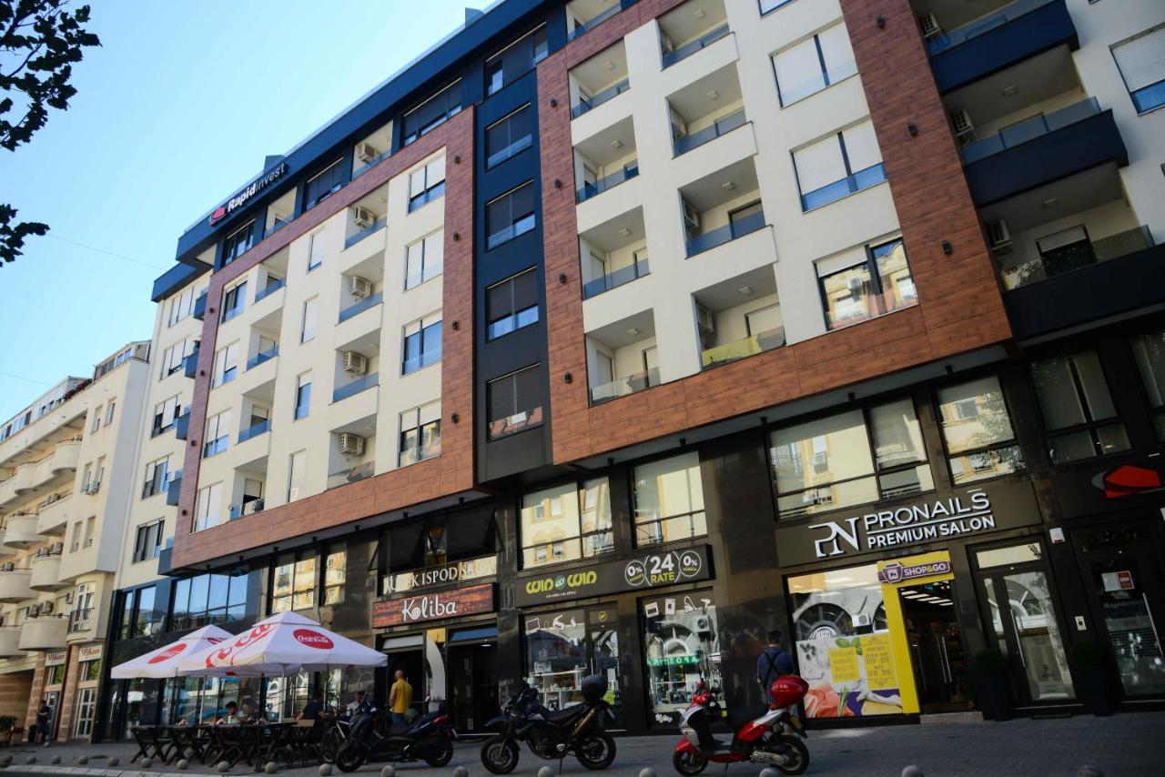 Tesla 70 Apartment With Secure Parking In The Garage Νόβι Σαντ Εξωτερικό φωτογραφία